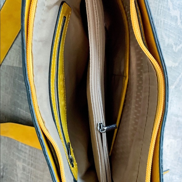 Mustard Conceal Carry Purse - Picture 4 of 7